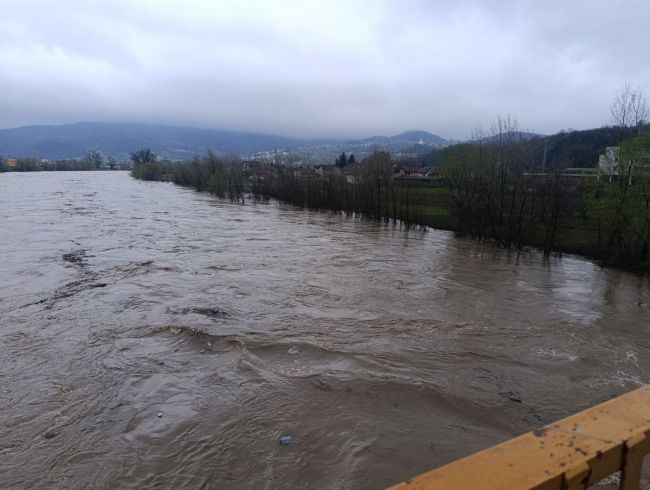 FOTO: Dobojski Info | Doboj rijeka Bosna 27.03.2025.