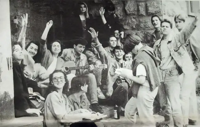 FOTO: Dobojski info / OKUPLJANJE GENERACIJA: Dobojska gimnazija sprema susret bivših učenika uz humanitarnu notu