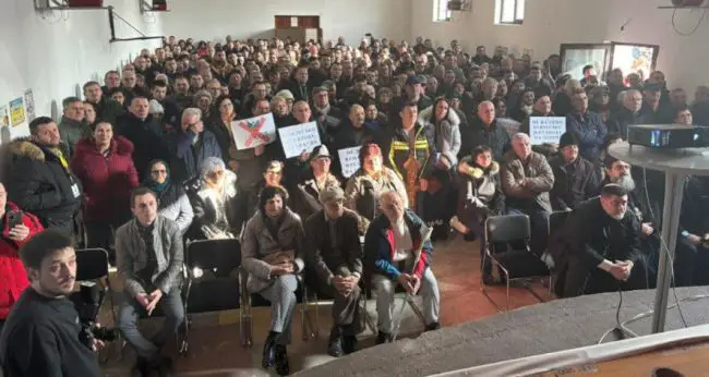 FOTO: S.Đ. | KO POBJEĐUJE NA OZRENU Rudarski lobi i korumpirane vlasti ili ekološki aktivisti i mještani?
