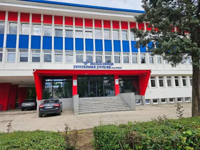 FOTO: Dobojski Info | DOBOJ: “Željeznice RS” u minusu 10,5 miliona KM