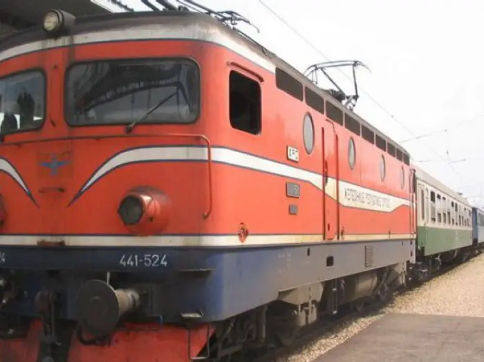 DOBOJ: Visoke temperature uzrokovale deformaciju pruge Doboj - Petrovo Novo