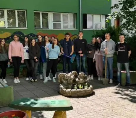 „HRANA NIJE OTPAD“ – Podržimo naše mlade ekološke heroje iz dobojske Gimnazije!