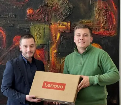 LAPTOP I POKLONI ZA UČENIKE: Pekara Manja iznenadila najinovativnijeg nastavnika