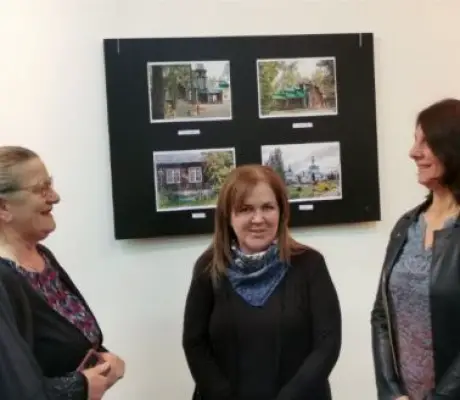 DOBOJ: Otvorena izložba umjetničkih fotografija "Dvije otadžbine"