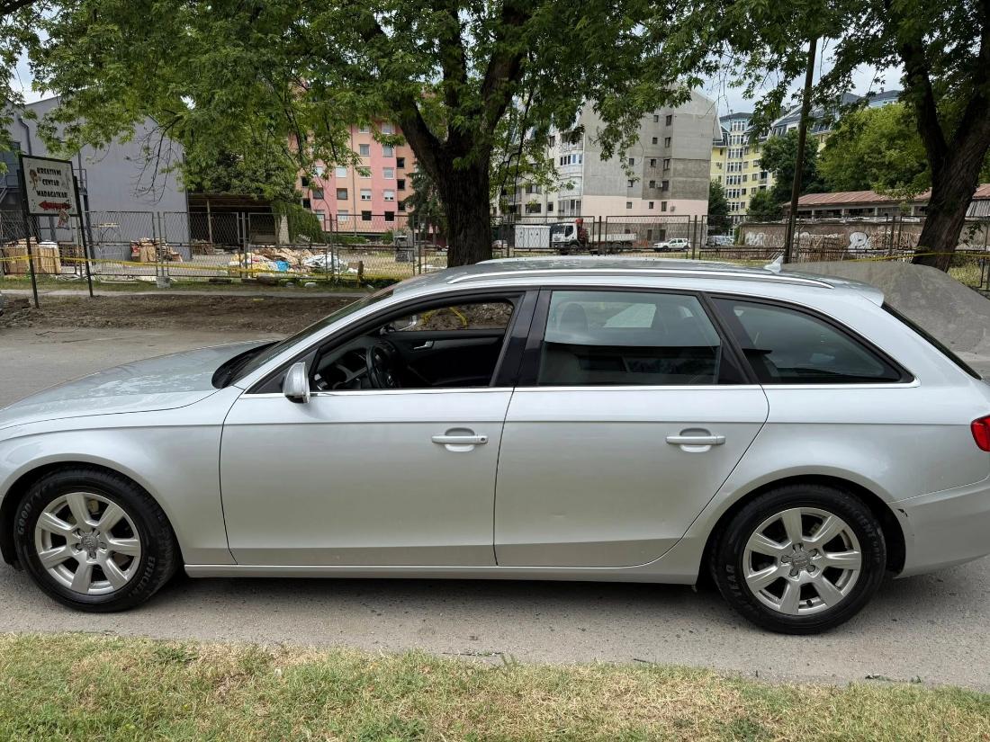 OGLAS: Porodični Audi A4 B8 Karavan na prodaju, registrovan do 2026. godine