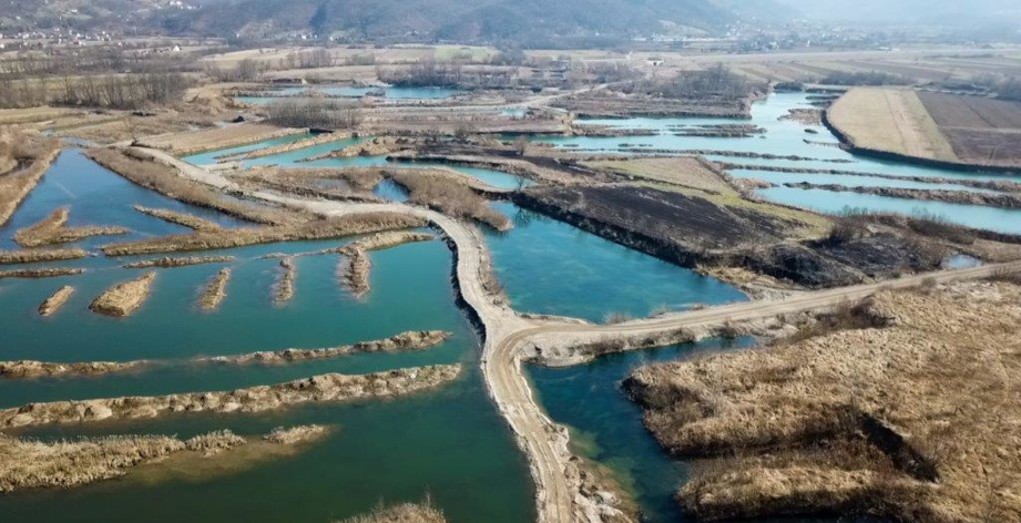 Prvo oduzimanje imovine šljunkaru – pet godina od otkrivanja brutalne devastacije korita rijeke Bosne u „Slučaju Osječani“