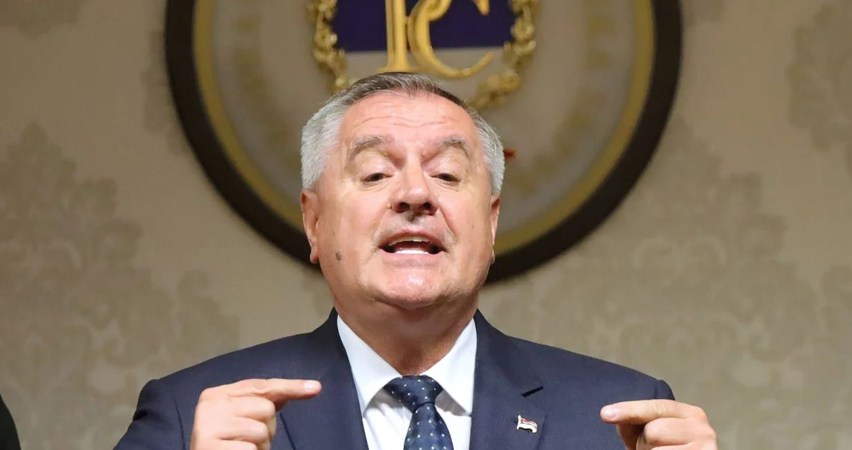 Višković PODNIO OSTAVKU na mjesto premijera, evo ko dolazi umjesto njega