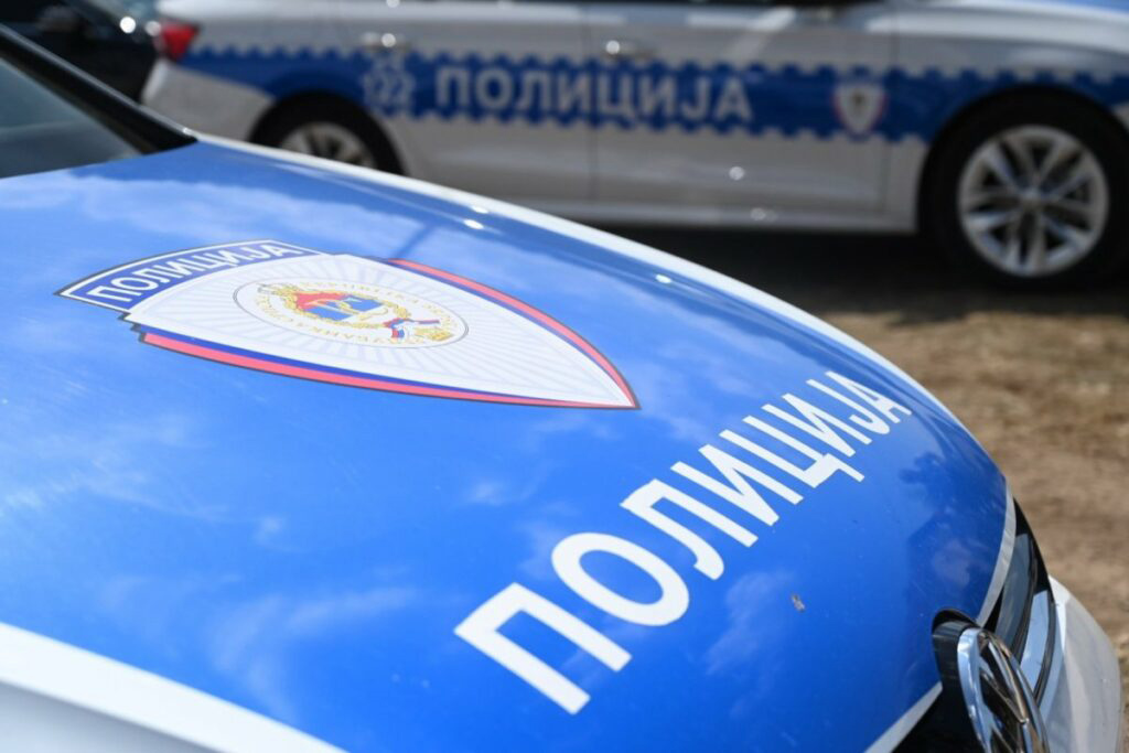 NESREĆA U PRIBINIĆU: Mladić sletio s puta i poginuo