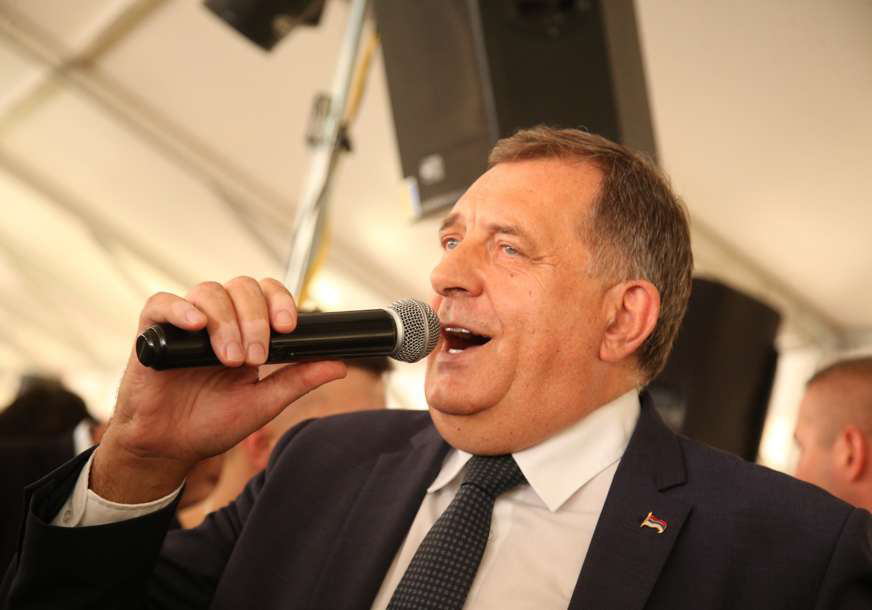 STANJE NACIJE Primitivizam i manipulacija kao FORMULA ZA USPJEH