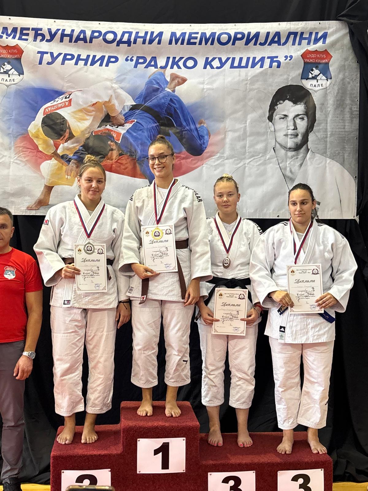 dzudo Blagojevicka na postoljuDoboj