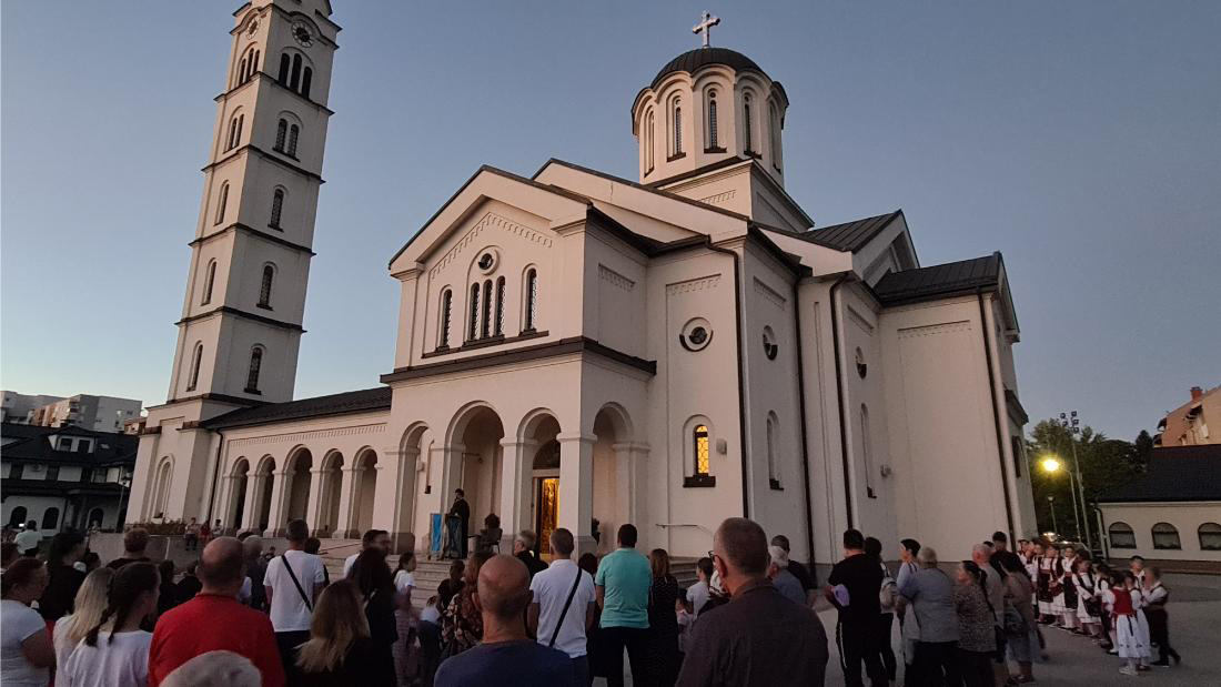 DOBOJ: Saborni spomen-hram Rođenja Presvete Bogorodice organizovao večernje bogosluženje i duhovnu akademiju