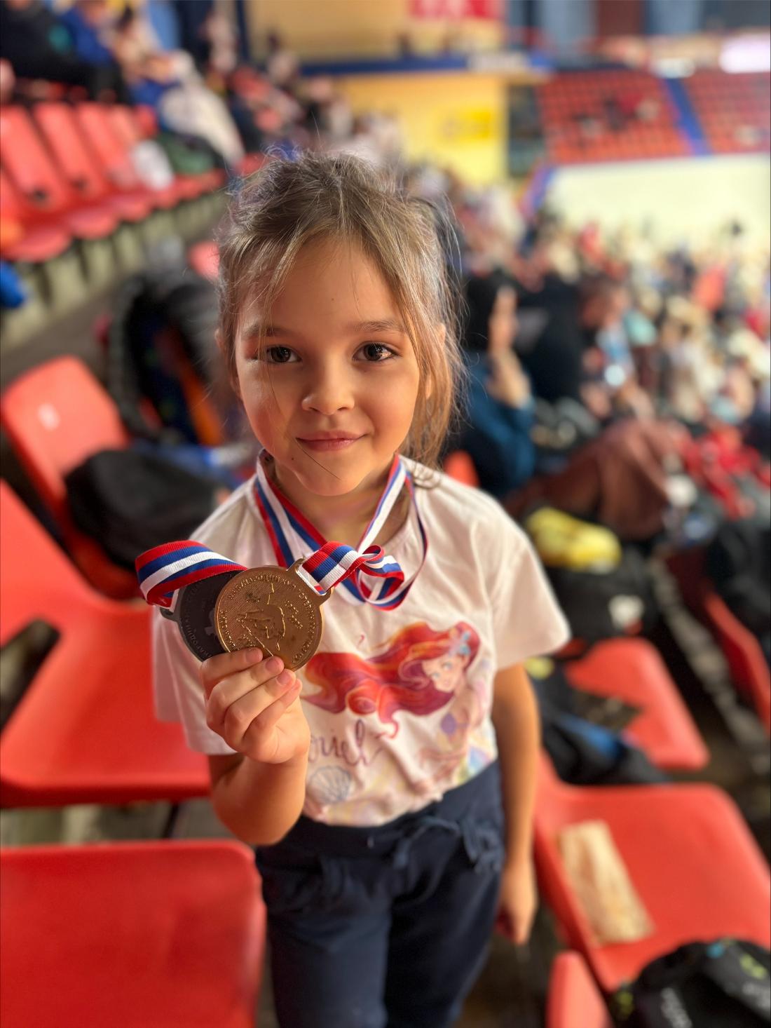 DOBOJ Zlatne medalje za Anu Todorovic i Anju Nikolic na medjunarodnom dzudo takmicenju 03