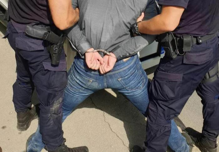 Doboj: Lišen slobode muškarac zbog napada na policajca – bio pod dejstvom amfetamina