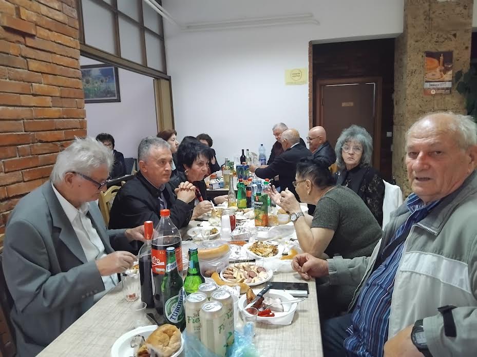 DOBOJ Penzioneri obiljezili dan starijih lica 01
