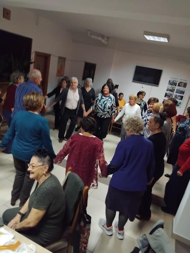 DOBOJ Penzioneri obiljezili dan starijih lica 02