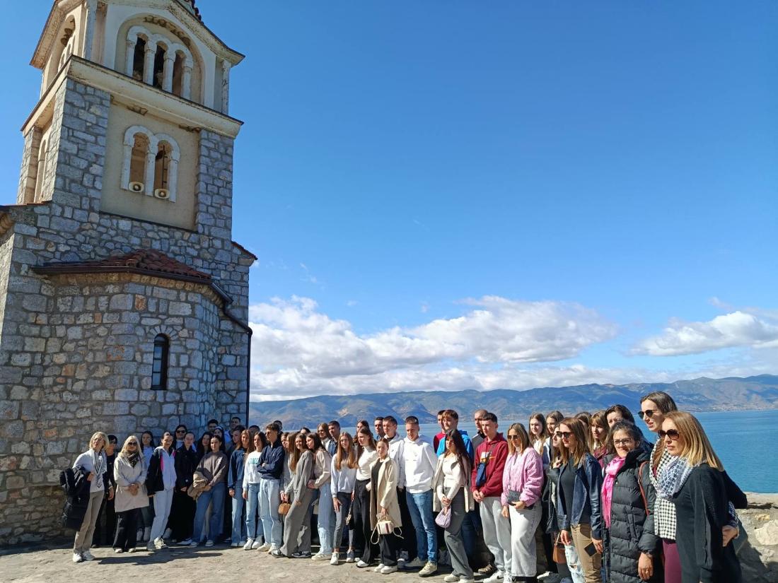 Gimnazijalci iz Doboja posjetili Skoplje i Ohrid povodom 80 godina skole 05