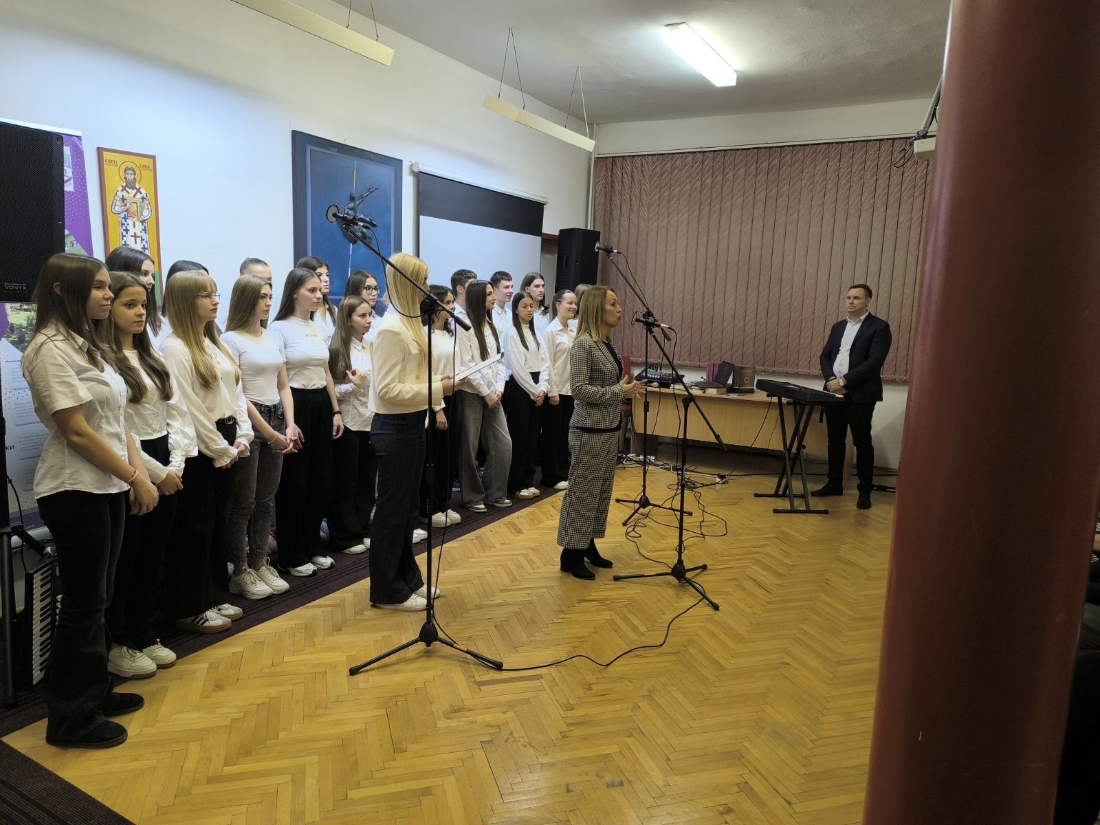 Hor Gimnazije Doboj i Markos Portugal muzicke skole Doboj 04