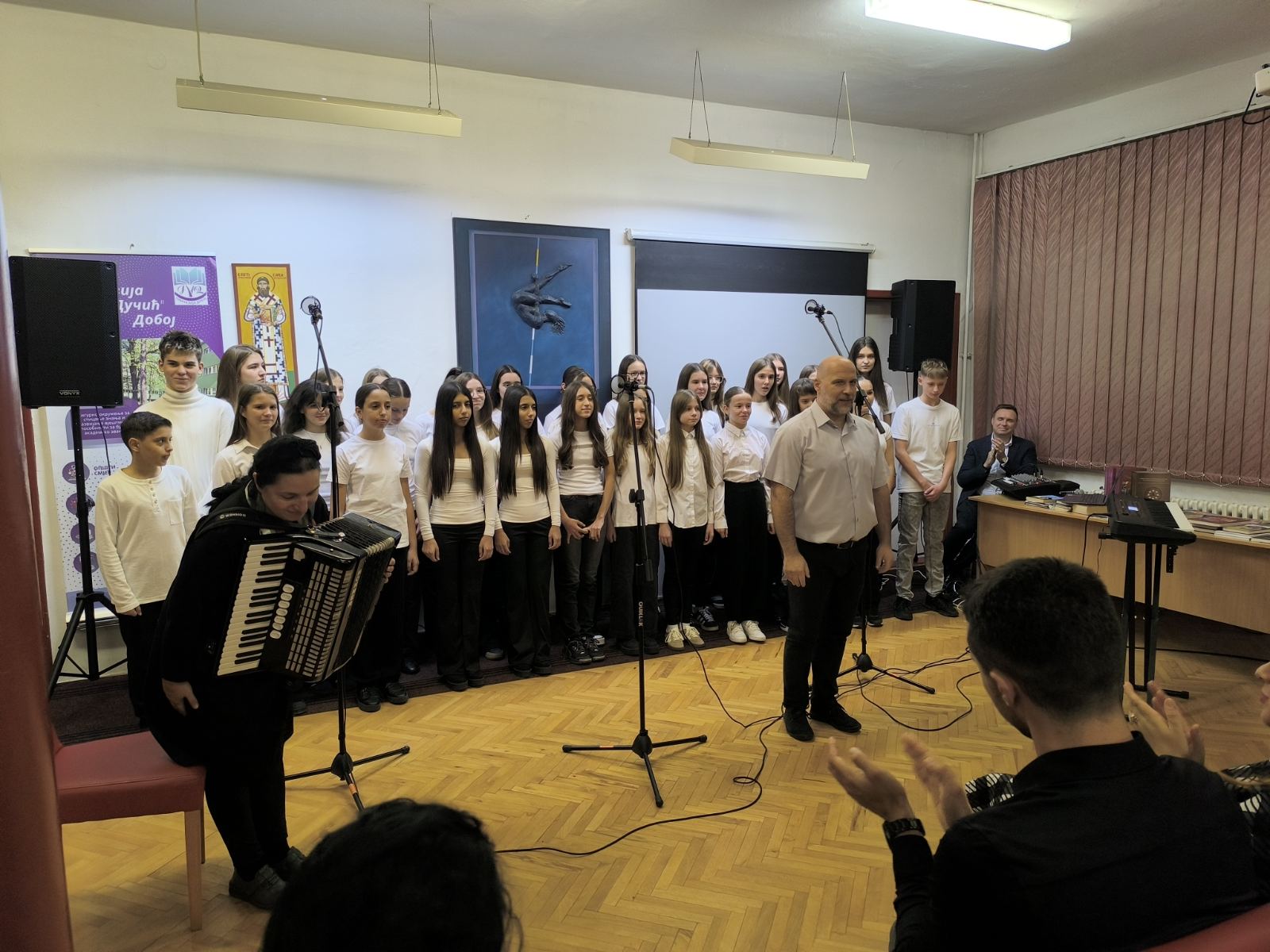 Hor Gimnazije Doboj i Markos Portugal muzicke skole Doboj 06