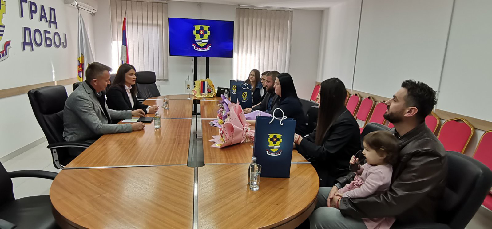 DOBOJ: Dobijanjem trećeg djeteta stoodstotno vlasništvo nad stanom ostvarile tri porodice