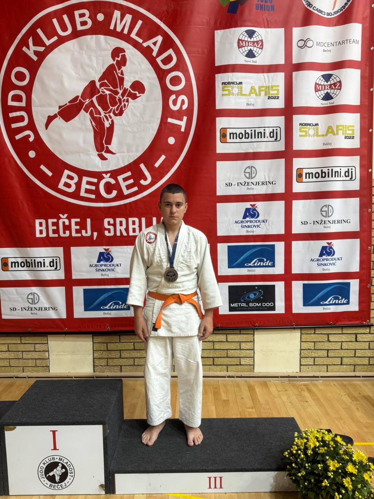 Dzudisti Ozrena uspjesni na turniru u Beceju 04