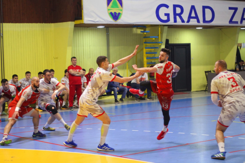 SLOGA SLAVILA U ZAVIDOVIĆIMA: Dobojlije zadržale vrh tabele