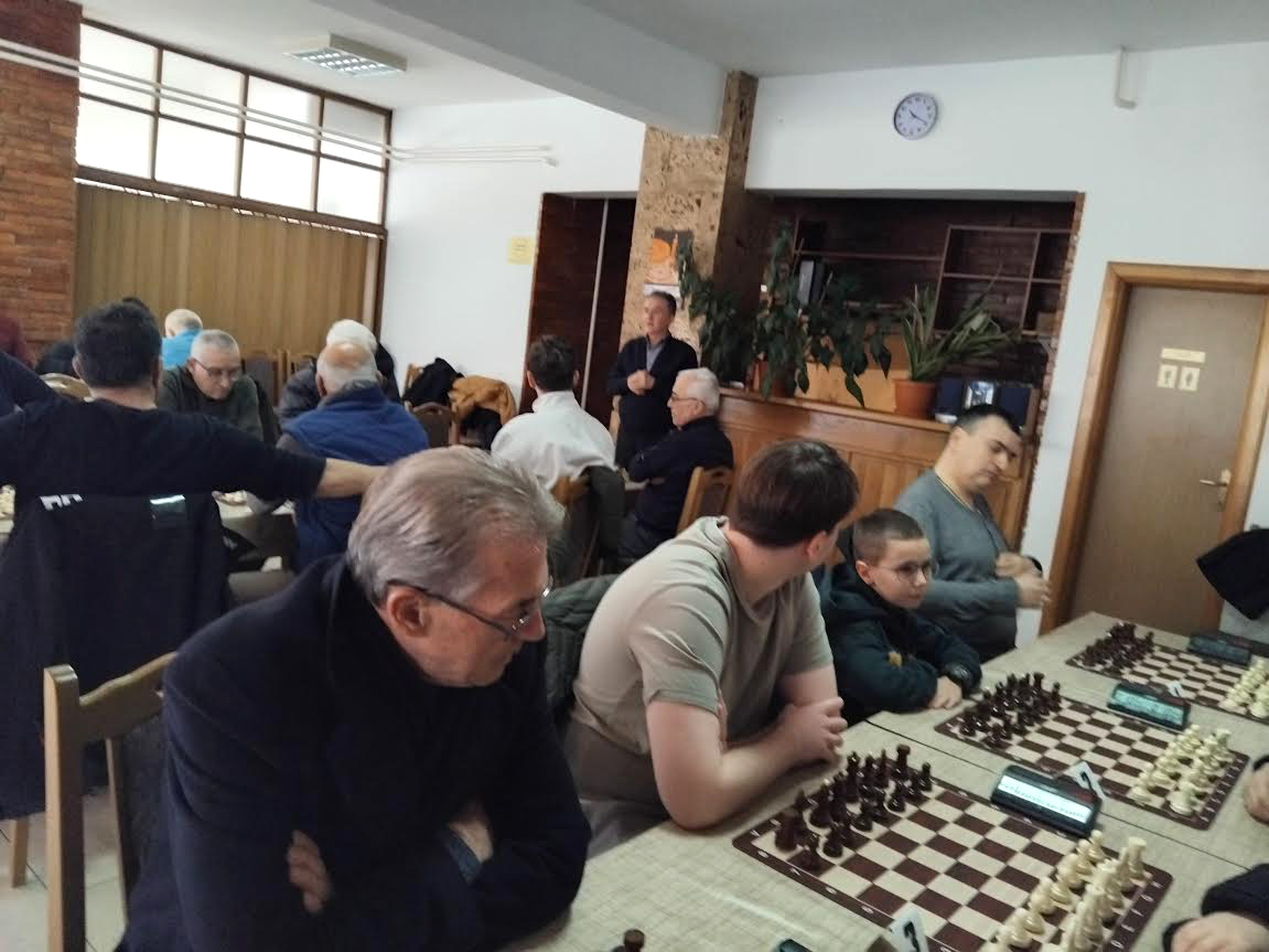 DOBOJ: Siniša Dujković pobjednik božićno-novogodišnjeg šahovskog turnira