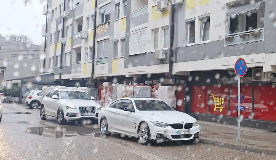 Dvostruki aršini u Doboju: Skupi automobili krše propise, institucije ćute