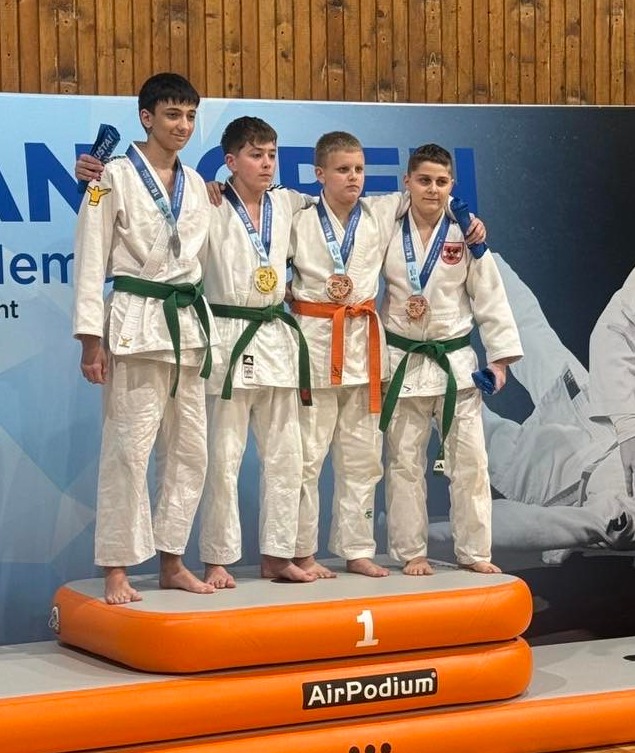 DZ Ozren Doboj u Sloveniji 01