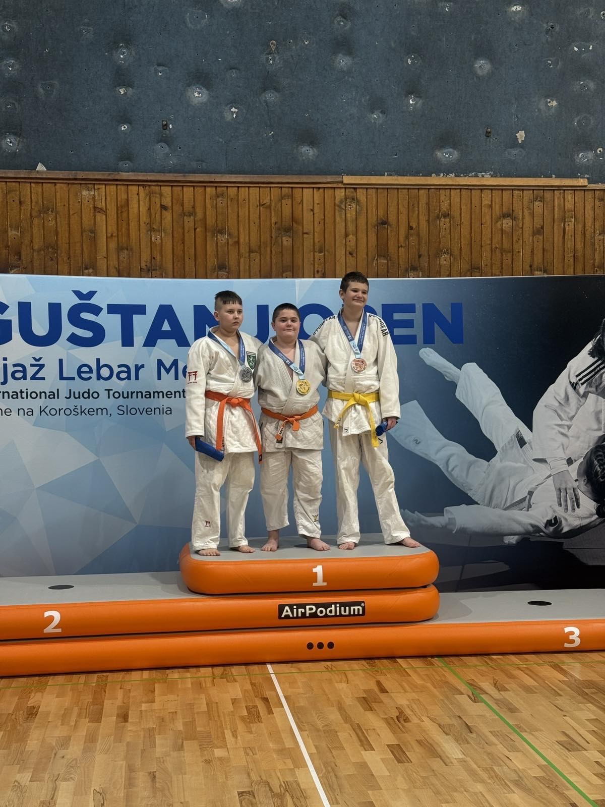 DZ Ozren Doboj u Sloveniji 03