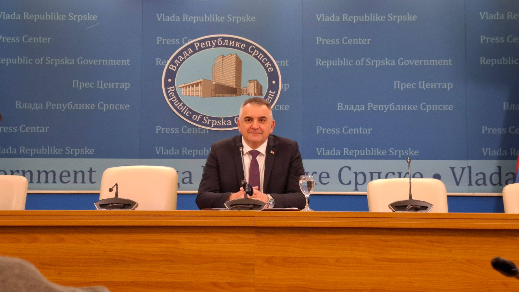 DRUGA OSTAVKA, ISTA VLAST: Kad legalitet postane alibi za političku improvizaciju