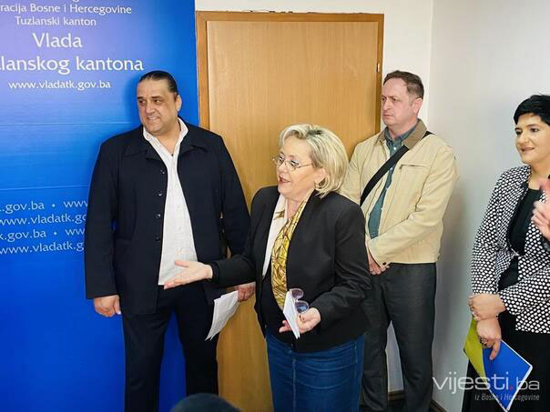 Savez strukovnih sindikata doktora medicine i stomatologije FBiH stao uz ljekare iz Tuzlanskog kantona: Uvredljive poruke ne rješavaju probleme zdravstva