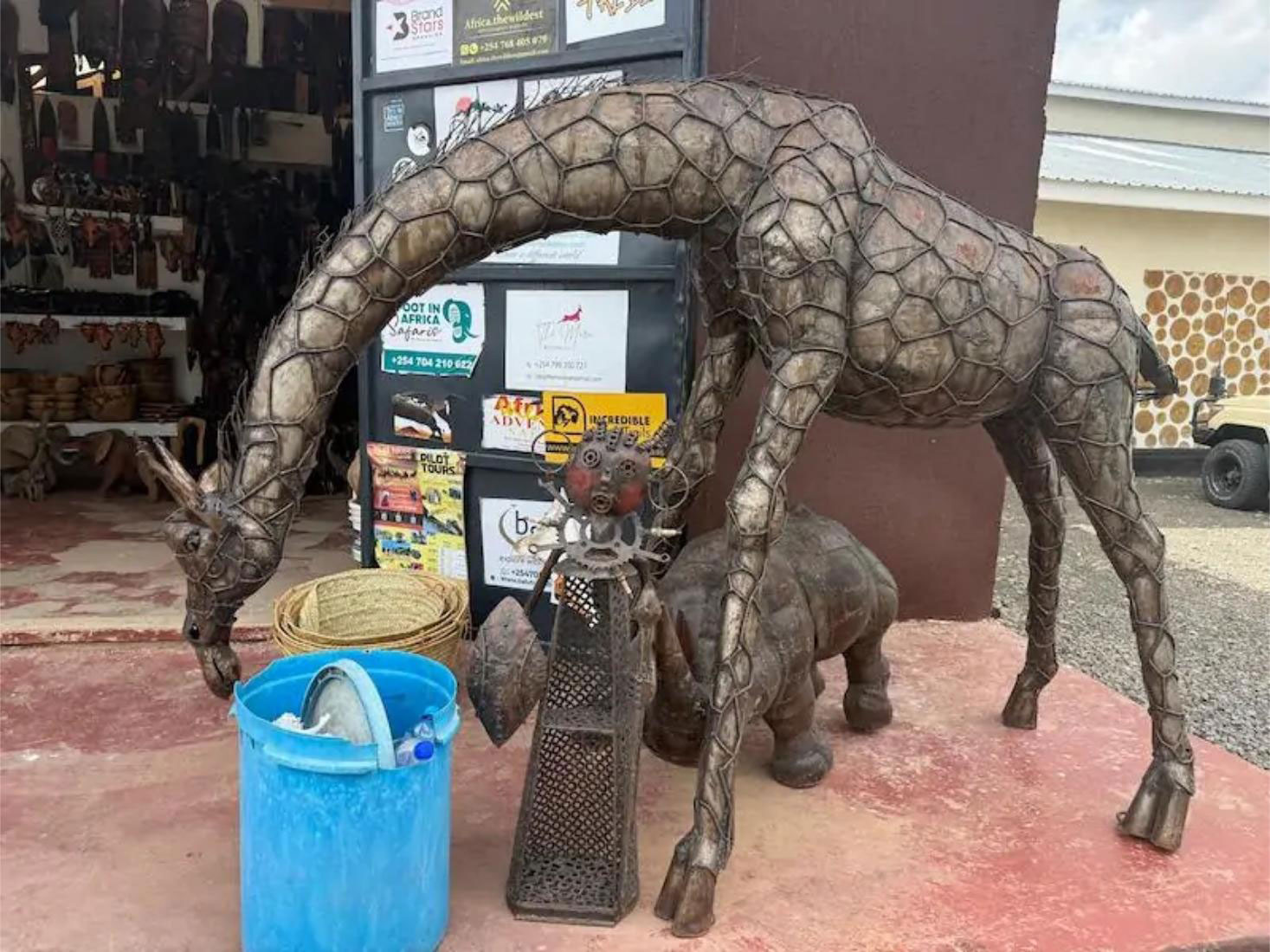 I BI NEDELJA: Nije majmun u tenku, nego u desku