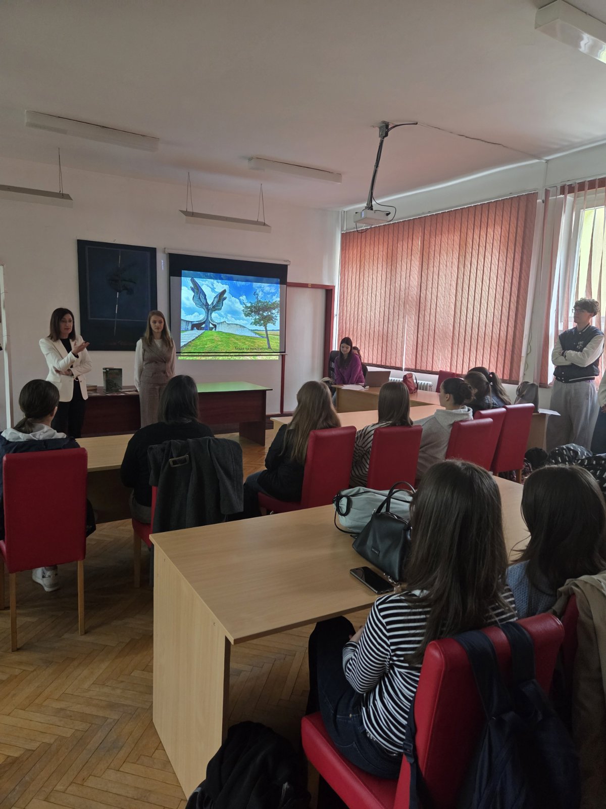 Gimnazija Doboj sjecanje na Jasenovac 03
