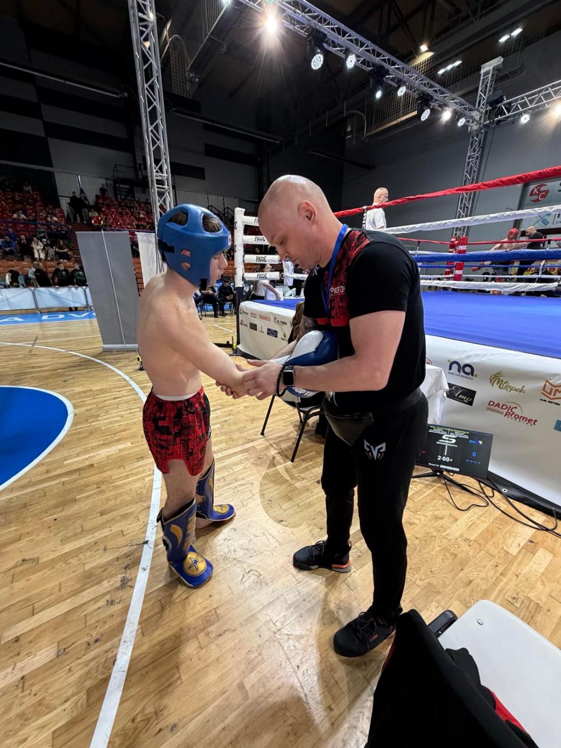 Kik boks Predator Doboj 03