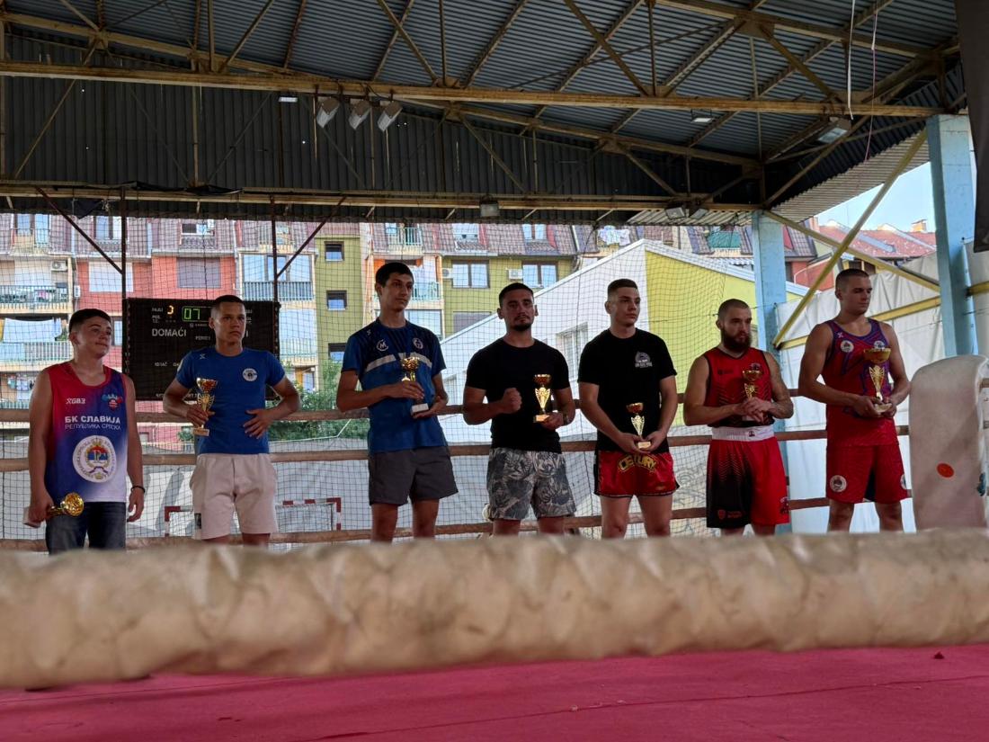 DOBOJ Bokserski klub KNOCKDOWN 04