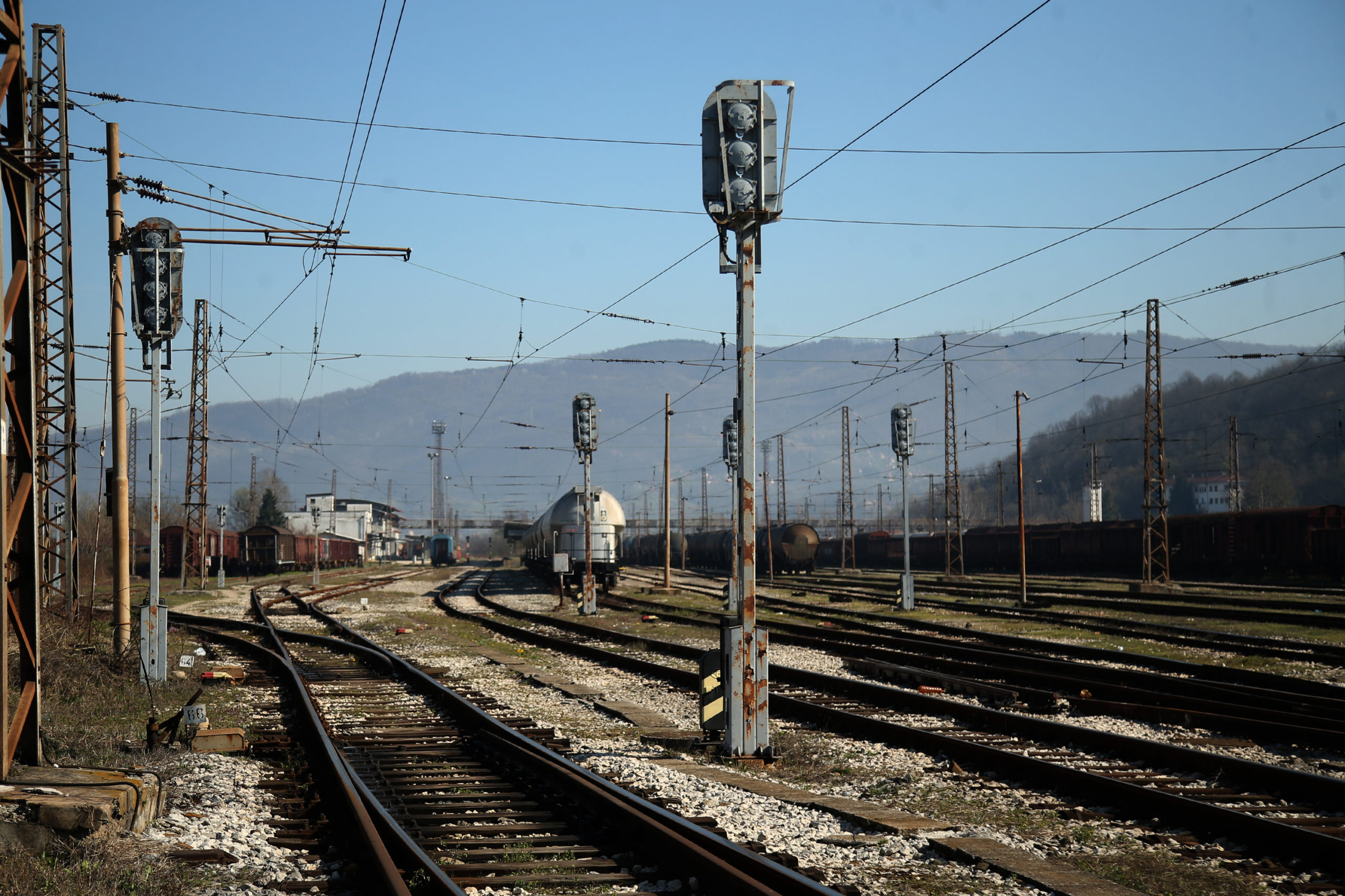 Željeznica ostaje bez putnika i tereta: Koliki je pad zabilježen u Doboju?