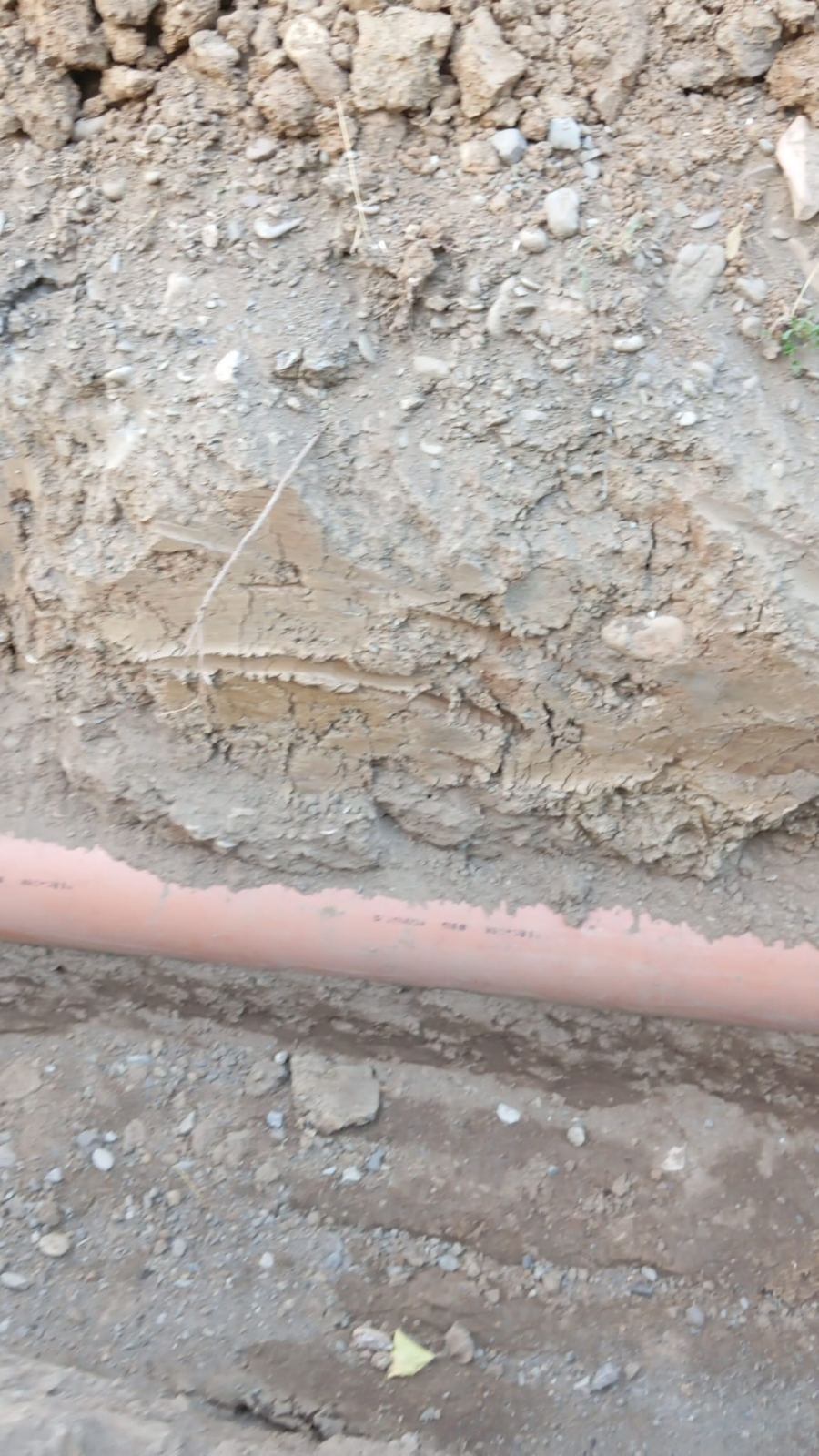 Podnovlje ostecena vodovodna cijev 01