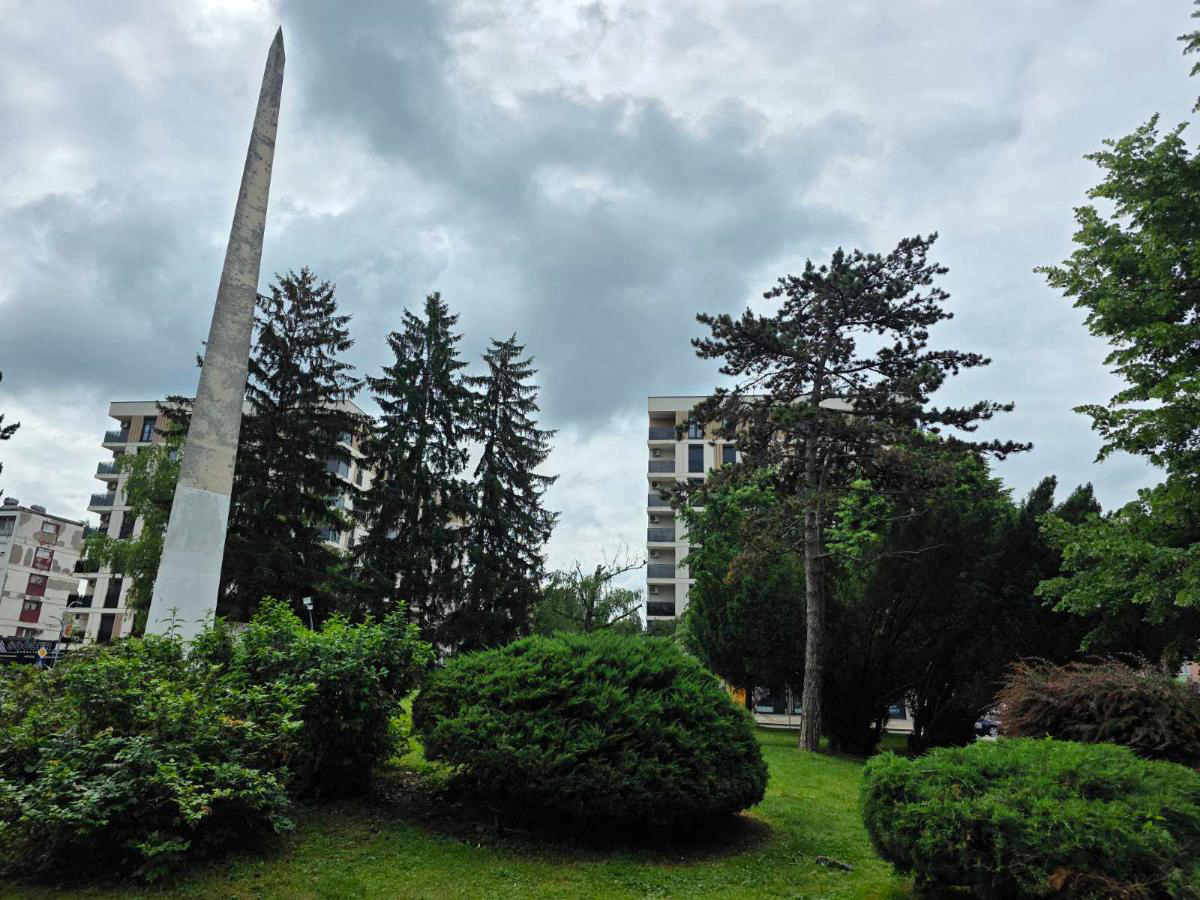 VRIJEME: Danas bez padavina i veoma toplo, uskoro pljuskovi i niže temperature