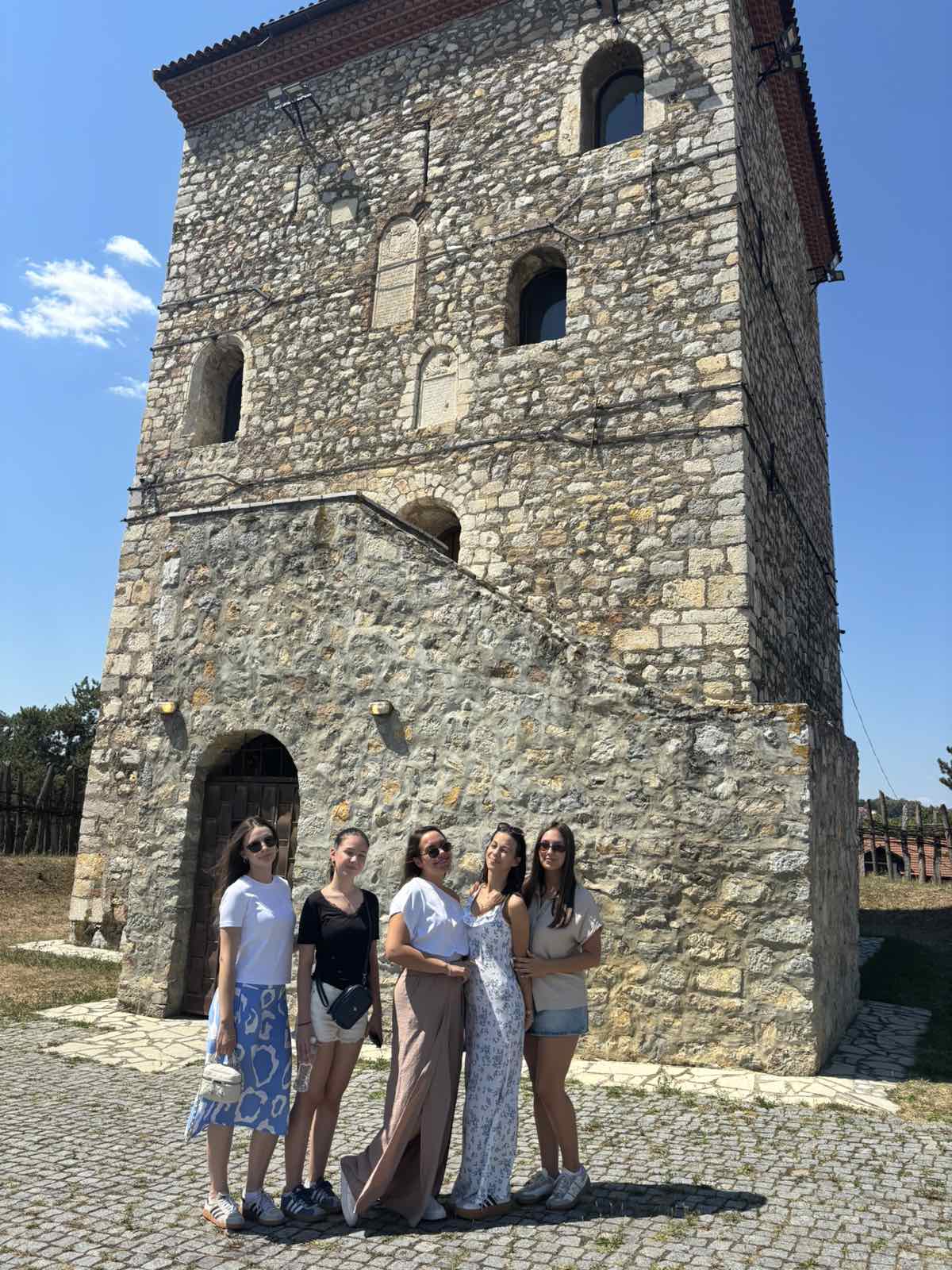 gimnazijalke iz Doboja u Trsicu 02