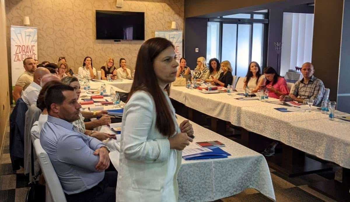 DOBOJ: Održana edukacija o primjeni PEN protokola u primarnoj zdravstvenoj zaštiti