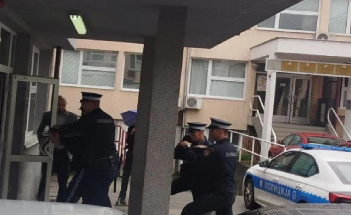 (FOTO) DOBOJ: Uhapšeni u akciji