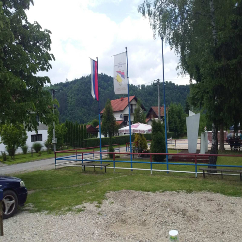 parastos-Rjecica-03