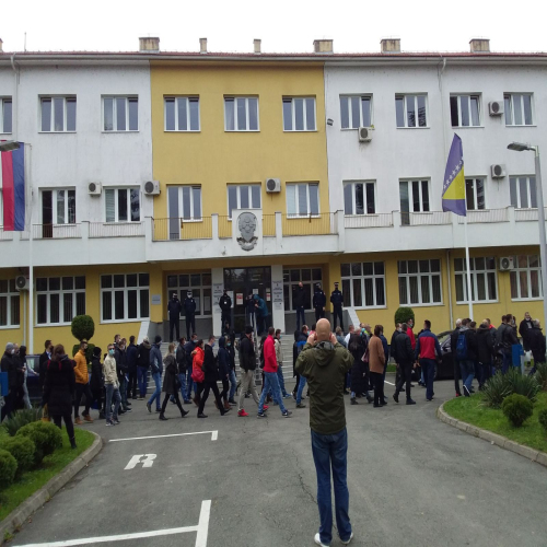 protest-opozicije-izbori-doboj-opština-04