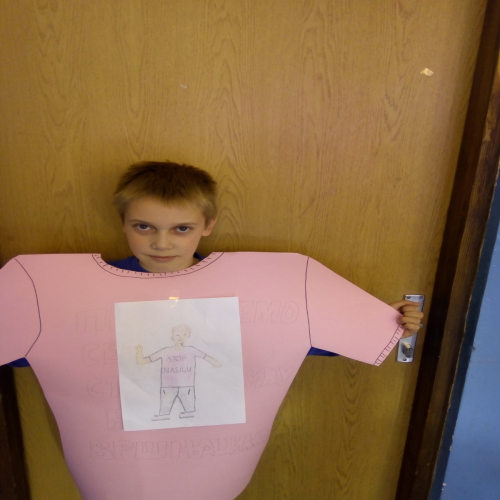 dan-ruzicastih-majica-08