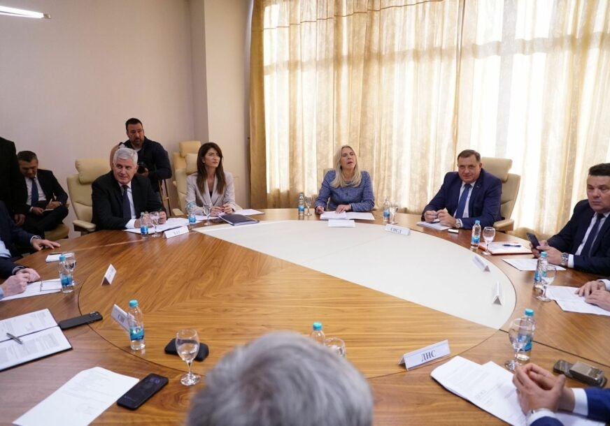 DODIK MIJENJA PRIČU O USTAVNOM SUDU BIH: Ko može da bira domaće sudije, umjesto stranih