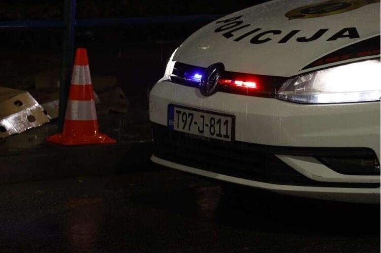 MAGLAJ: U saobraćajnoj nesreći teško povrijeđene četiri mlade osobe