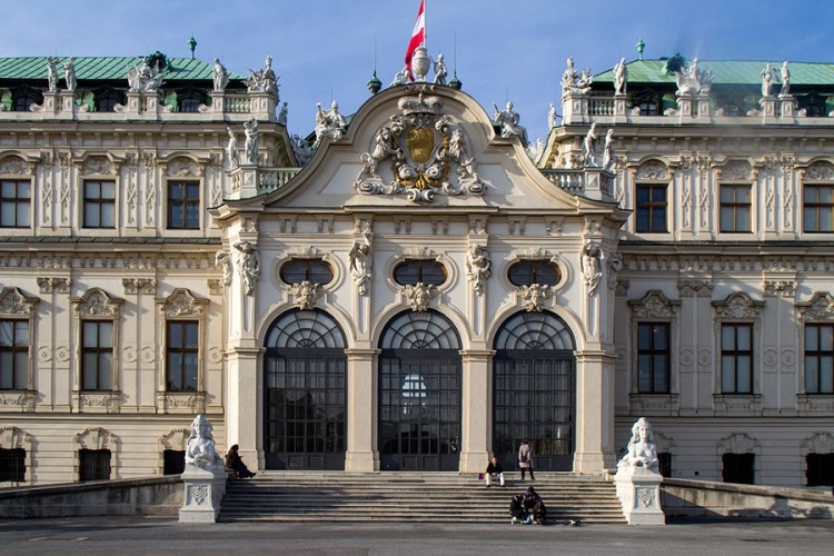 AUSTRIJA POOŠTRAVA MJERE: Lokdaun za nevakcinisane?