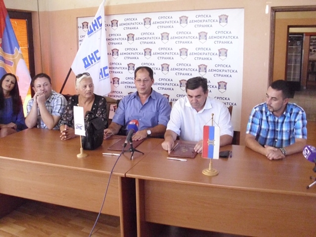 DOBOJ: DNS ispostavio cenovnik SNSD za podršku