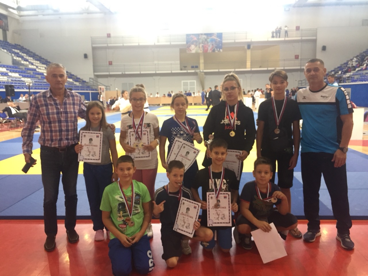 DOBOJ: Džudisti "Athlete M" osvojili 11 medalja i jedan trofej (FOTO)