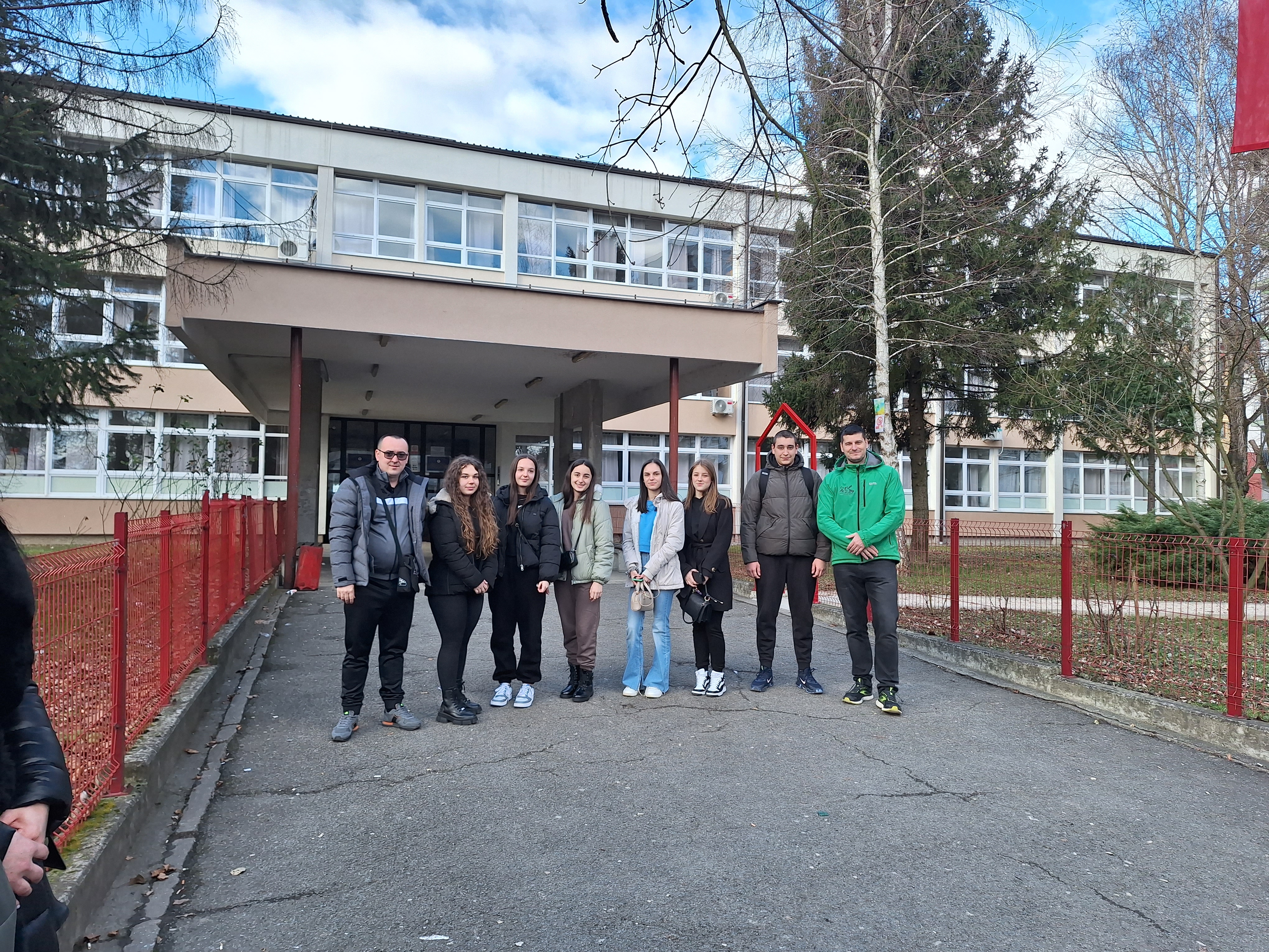 DOBOJ: Mjesec dana stručnog osposobljavanja u Srbiji za učenike Ekonomske škole